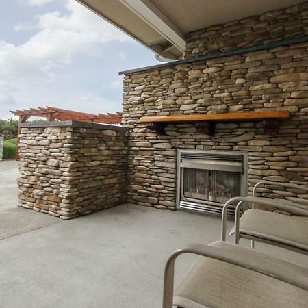 Sunny Delight Apartment Westport Exterior foto